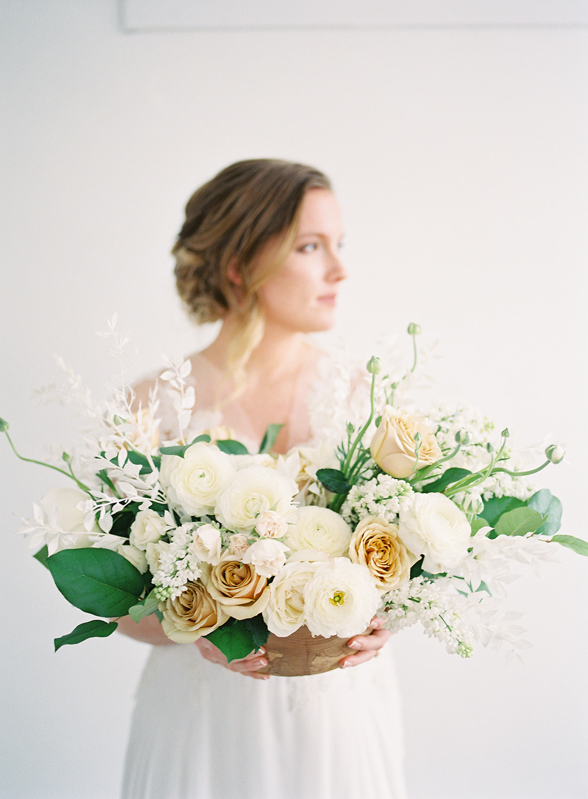 mustard yellow bride's bouquet | romantic yellow and white bouquet | best yellow and white bouquet